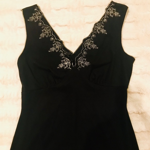 zinc Dresses & Skirts - 2 for $15, 3 for $20 ⭐️ Zinc black dress